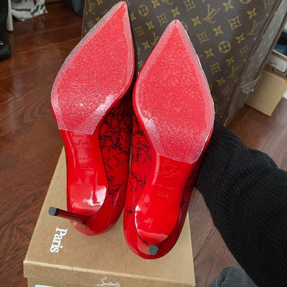 Shoes - Picture 6 of 6